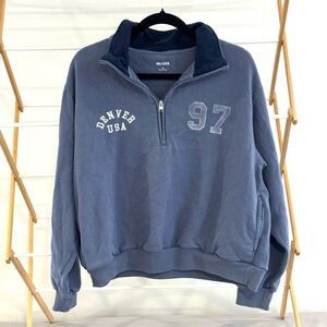 Hollister Women’s 1/4 Zip-Up Sweatshirt